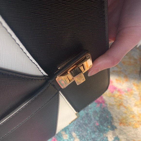 NWOT Forever21 Purse - Picture 5 of 11